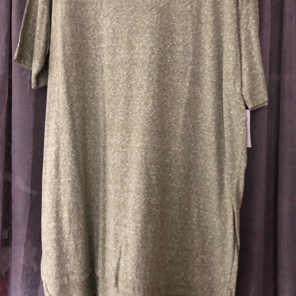 Lularoe - Picture 2 of 2